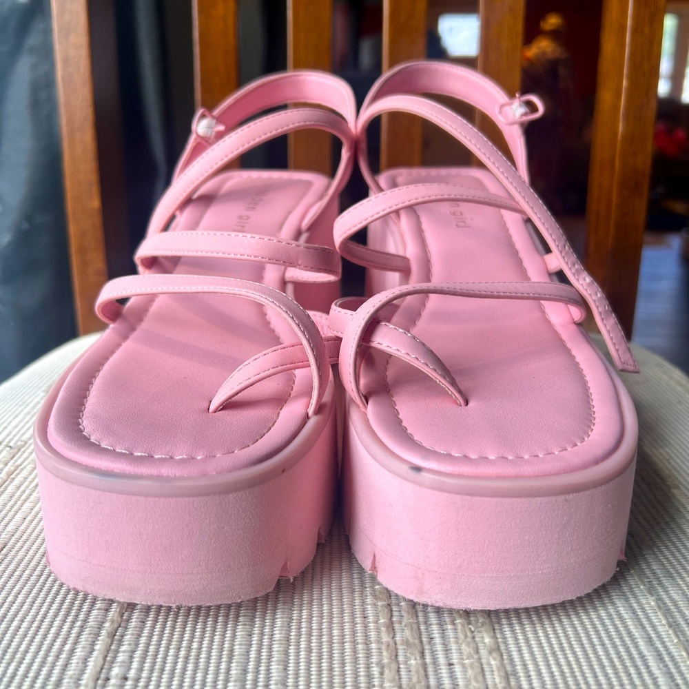 Madden Girl Size 8 Calley Sandals